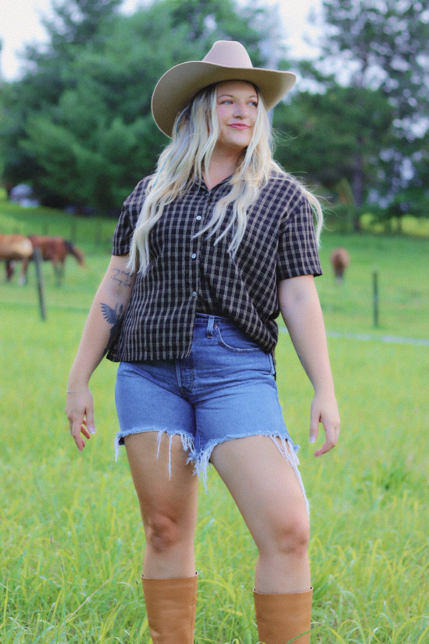 Vintage Mountain Girl Top