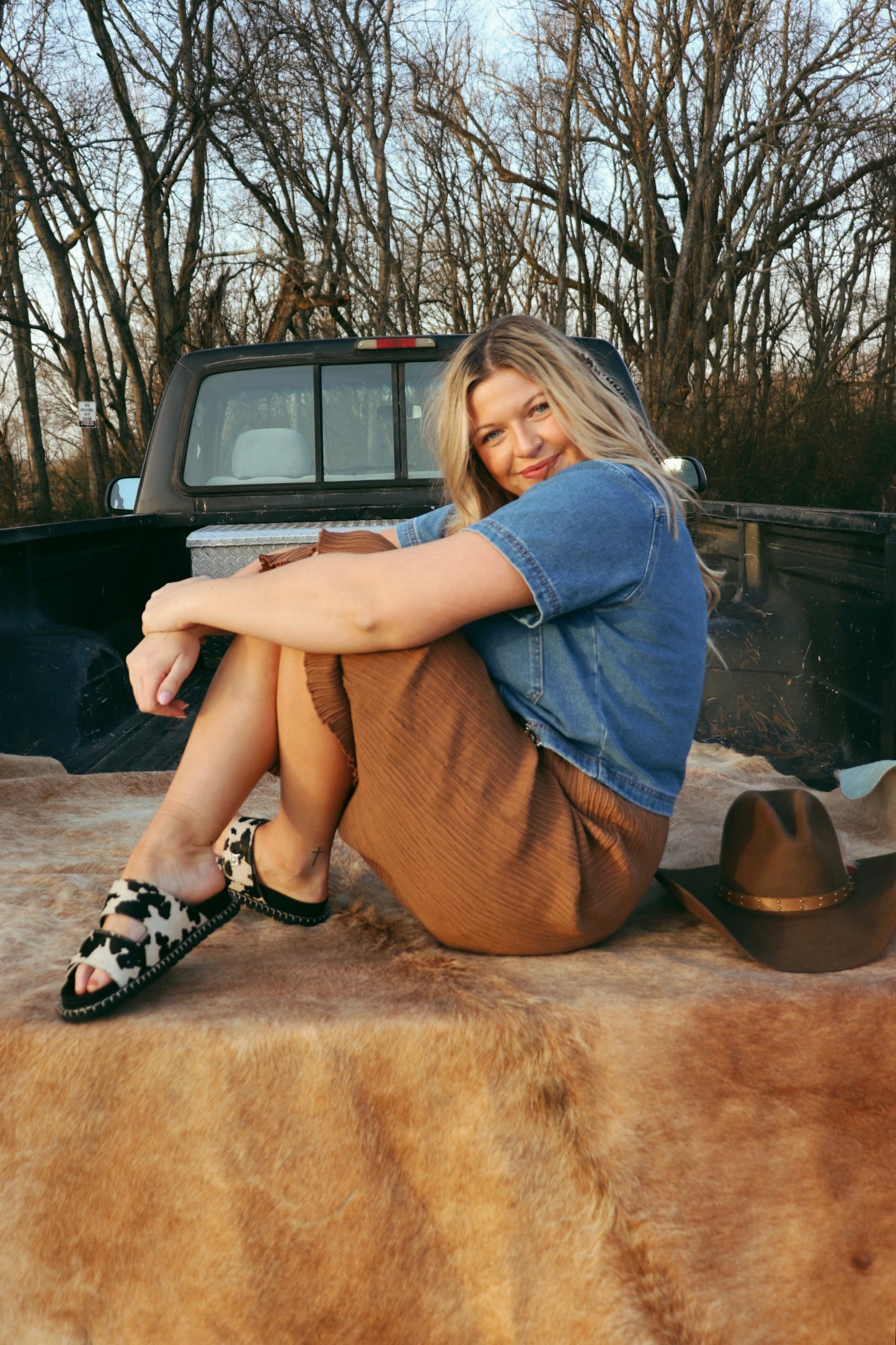 Canon Cowhide Sandals