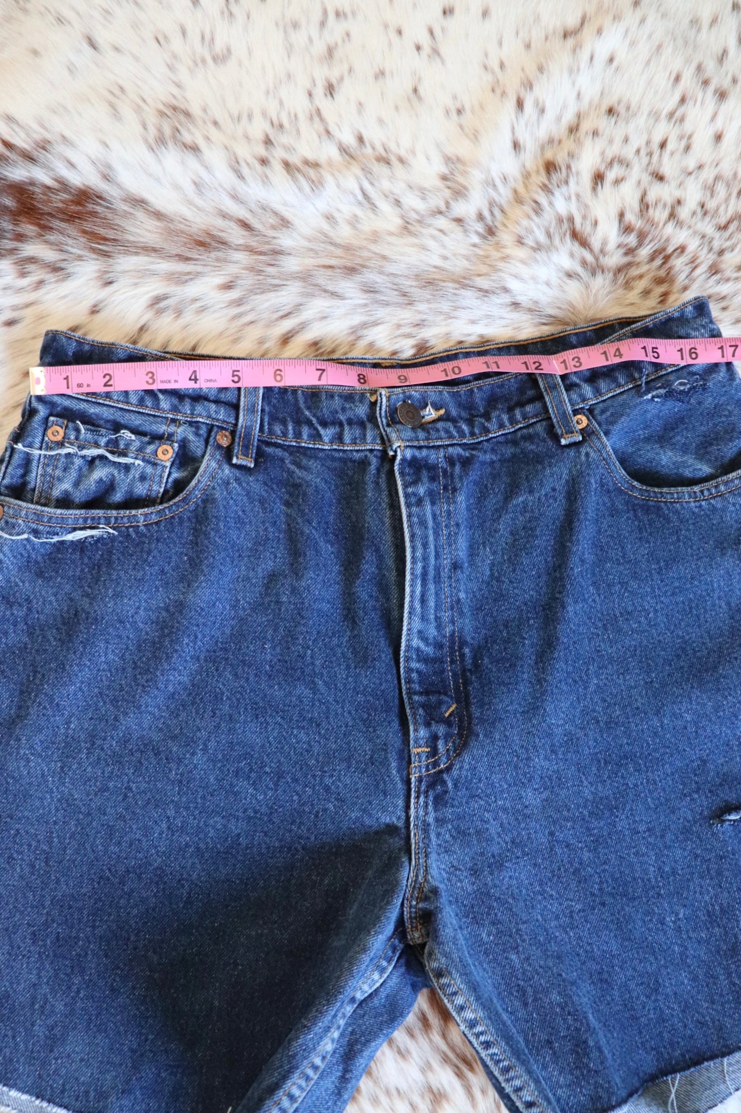 Levi’s Mom Shorts